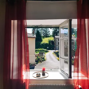 charmant-studio-tout-quip.hotels-rhonealpes.com/